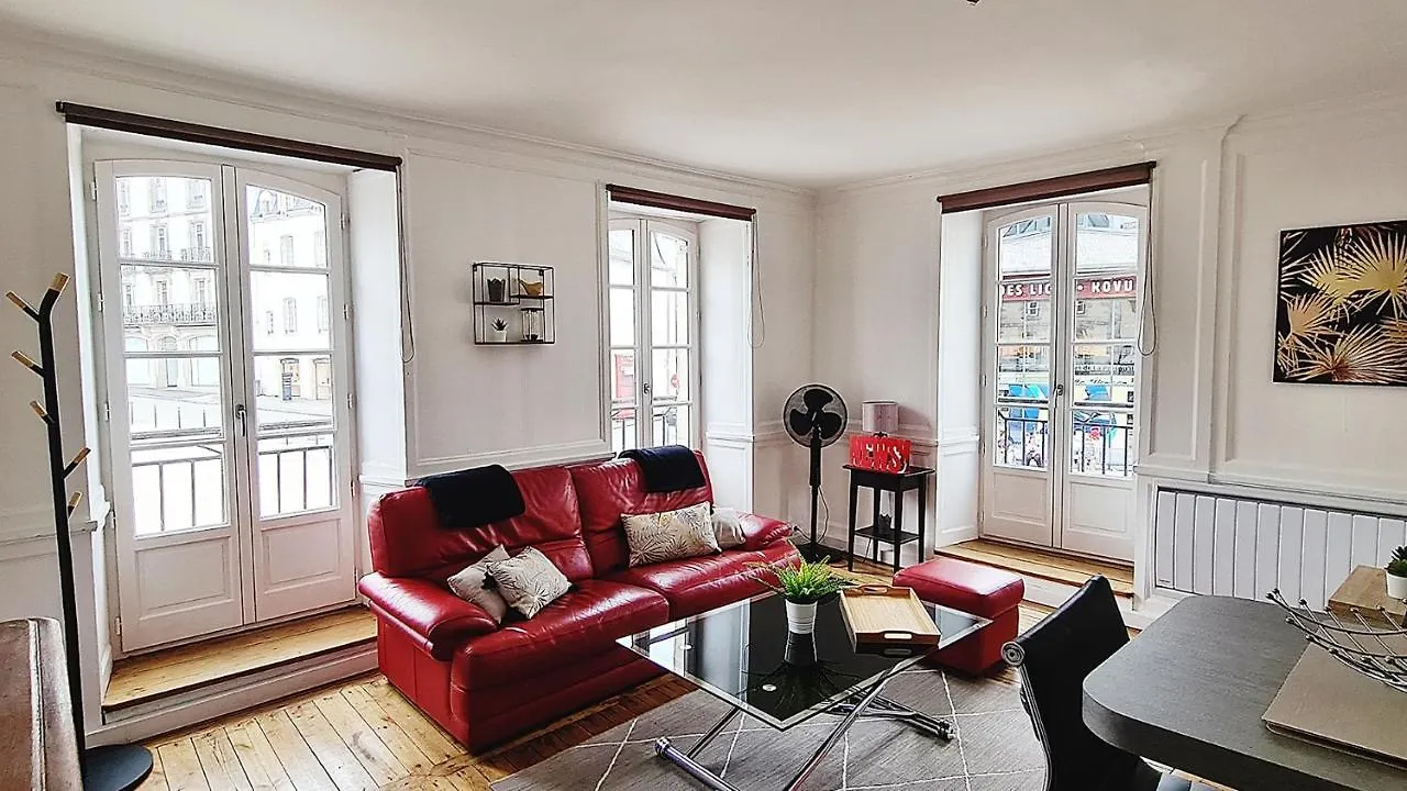 Appartement LES LICES, T2 de caractère en plein centre historique à Vannes France