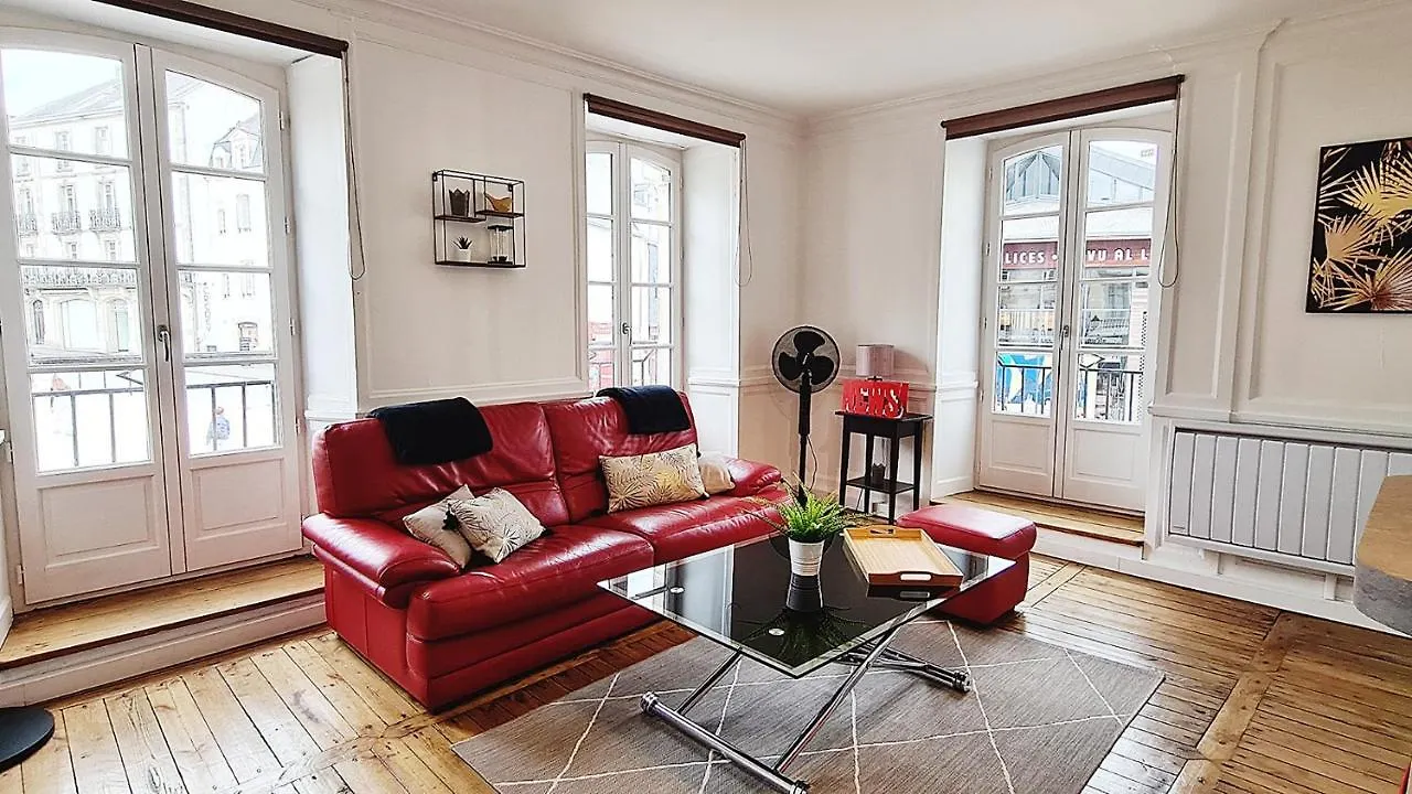 Appartement LES LICES, T2 de caractère en plein centre historique à Vannes 0*,  France