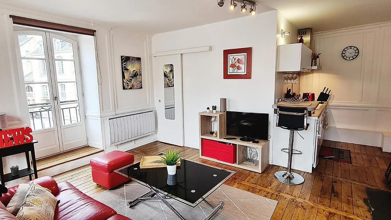Appartement LES LICES, T2 de caractère en plein centre historique à Vannes 0*,